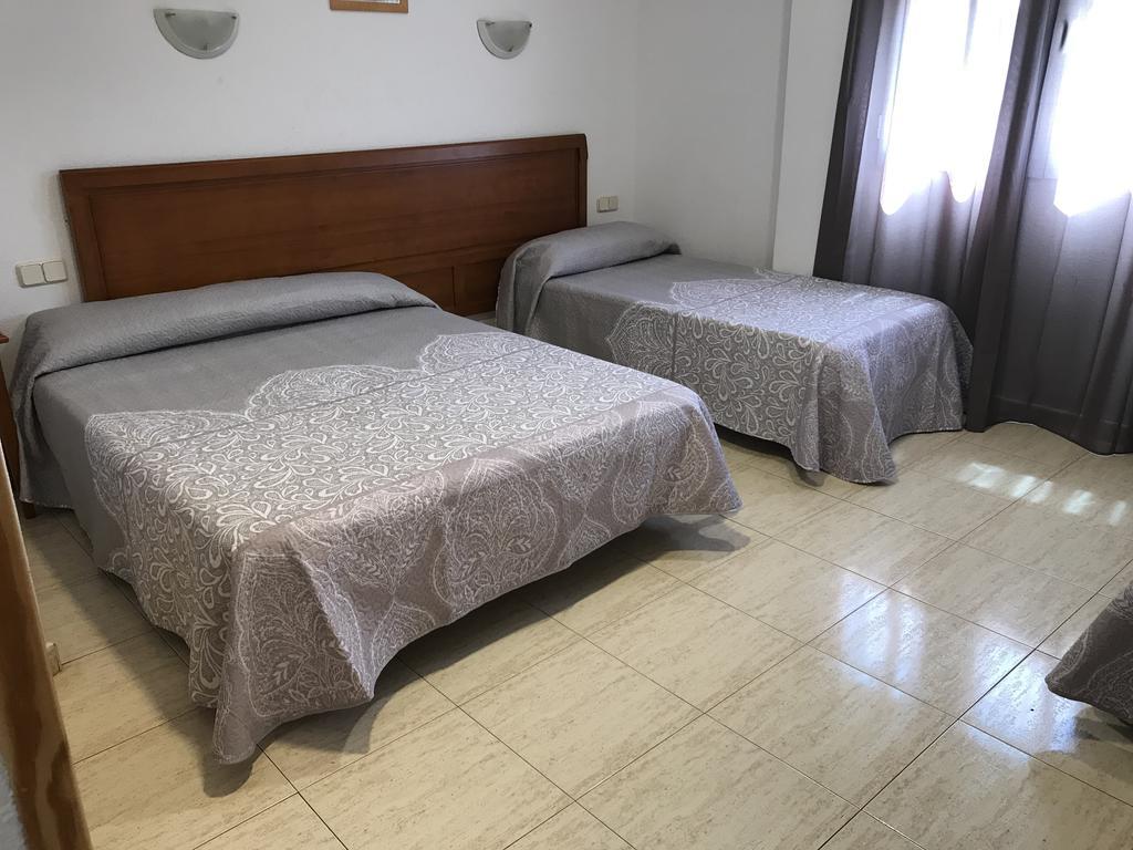 Hostal 82 Olías del Rey Стая снимка
