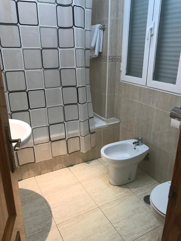 Hostal 82 Olías del Rey Екстериор снимка