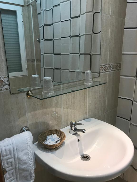 Hostal 82 Olías del Rey Екстериор снимка