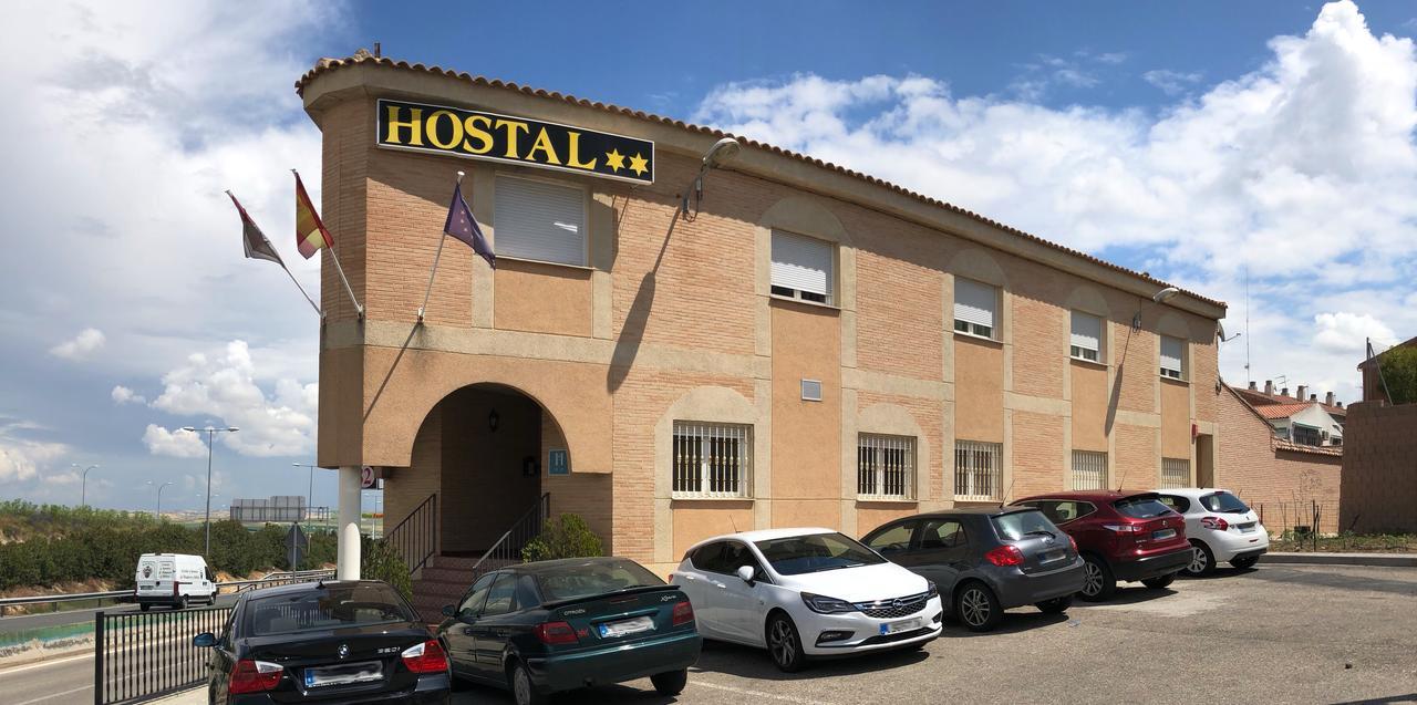 Hostal 82 Olías del Rey Екстериор снимка