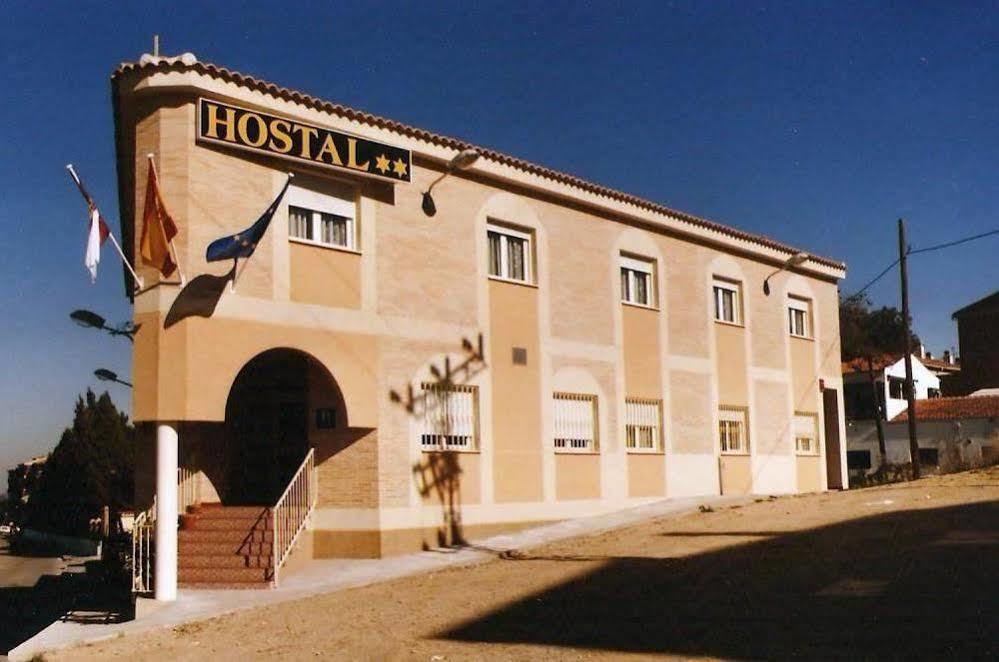 Hostal 82 Olías del Rey Екстериор снимка
