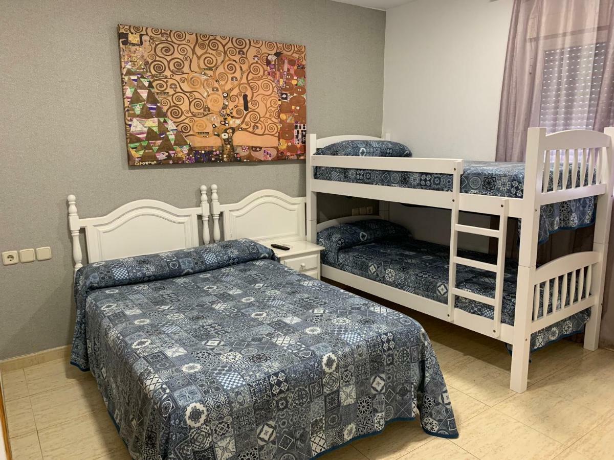 Hostal 82 Olías del Rey Екстериор снимка