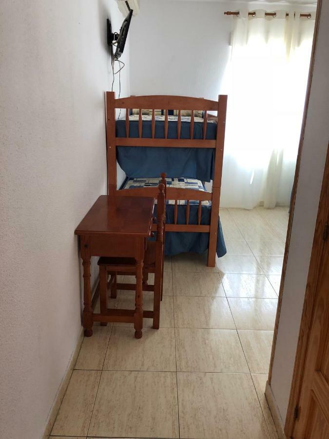 Hostal 82 Olías del Rey Екстериор снимка